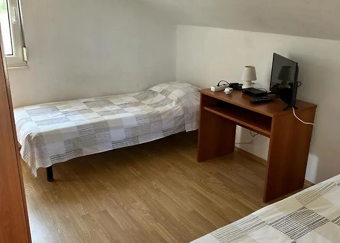 House Val بيت للعطل