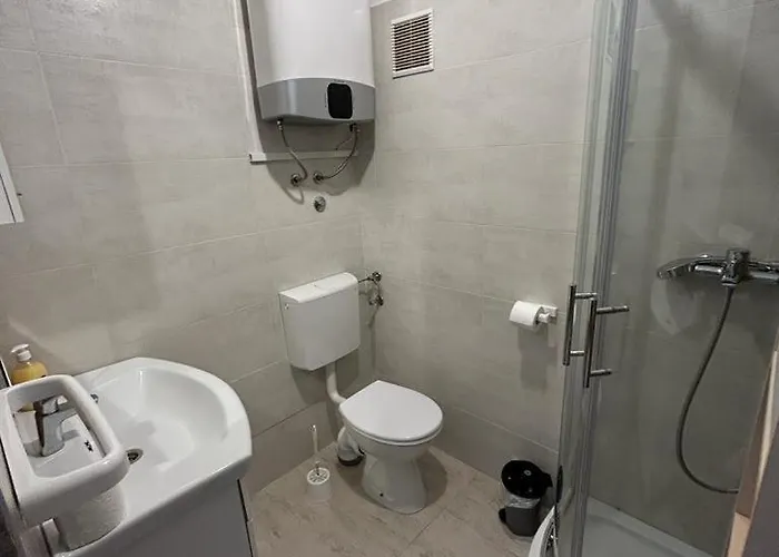 بيت للعطل House Val Pašman