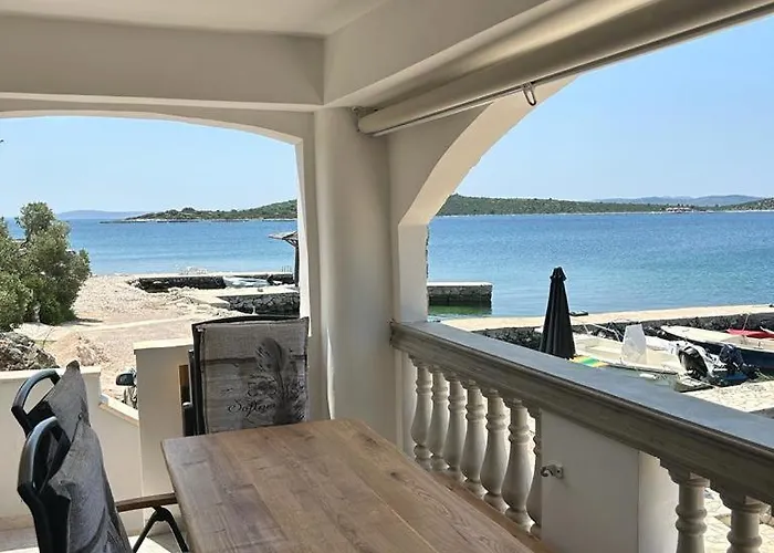 Holiday House Val Pasman