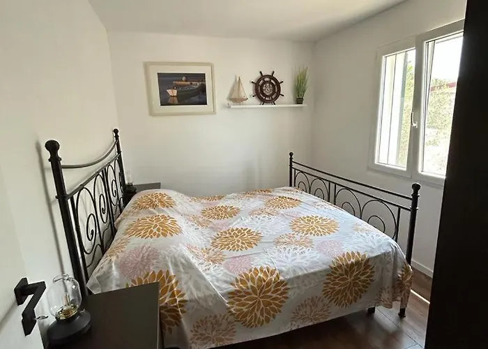 Holiday House Val Holiday home Pasman